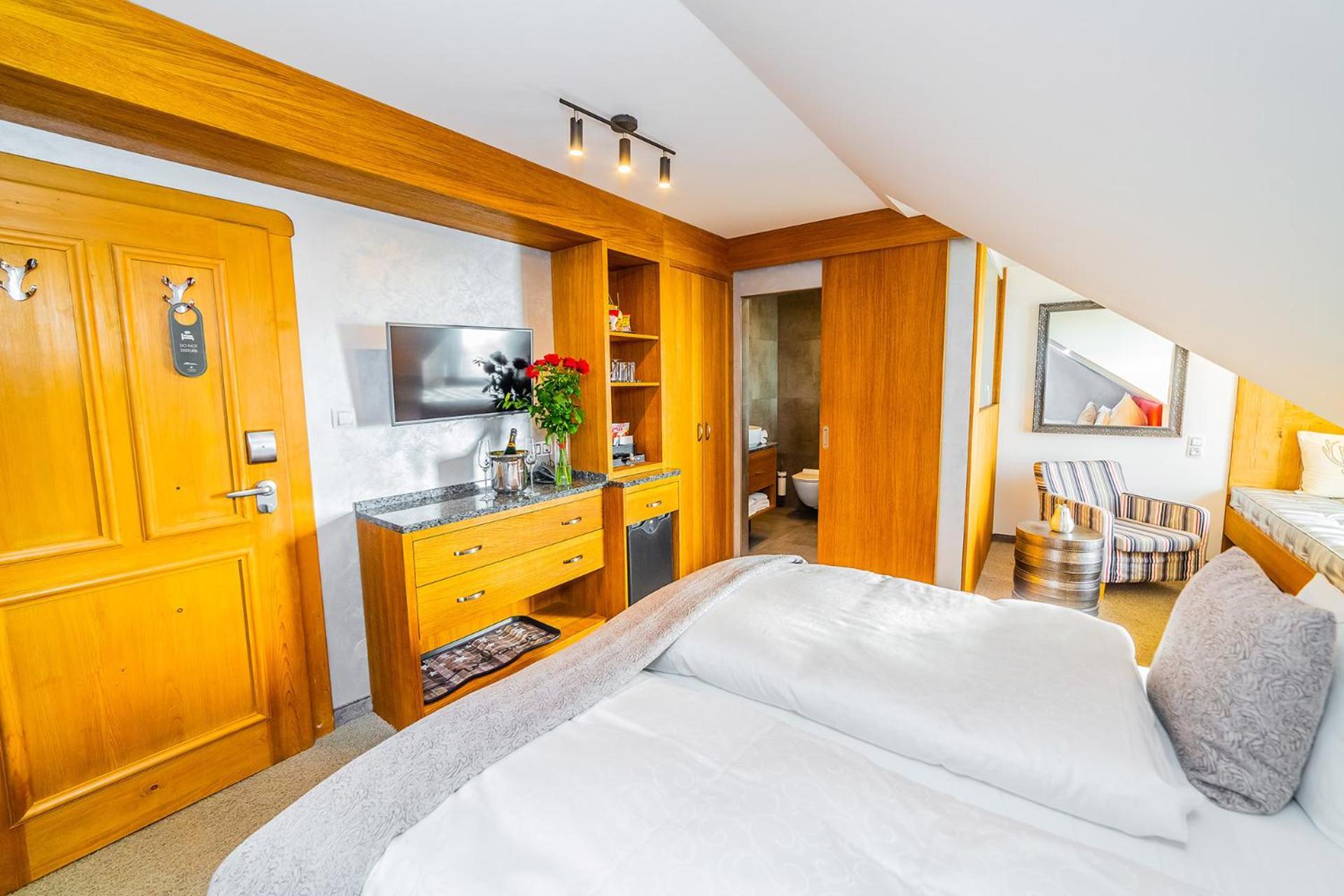 Wellness Hotel V Nebi Kořenov Buitenkant foto